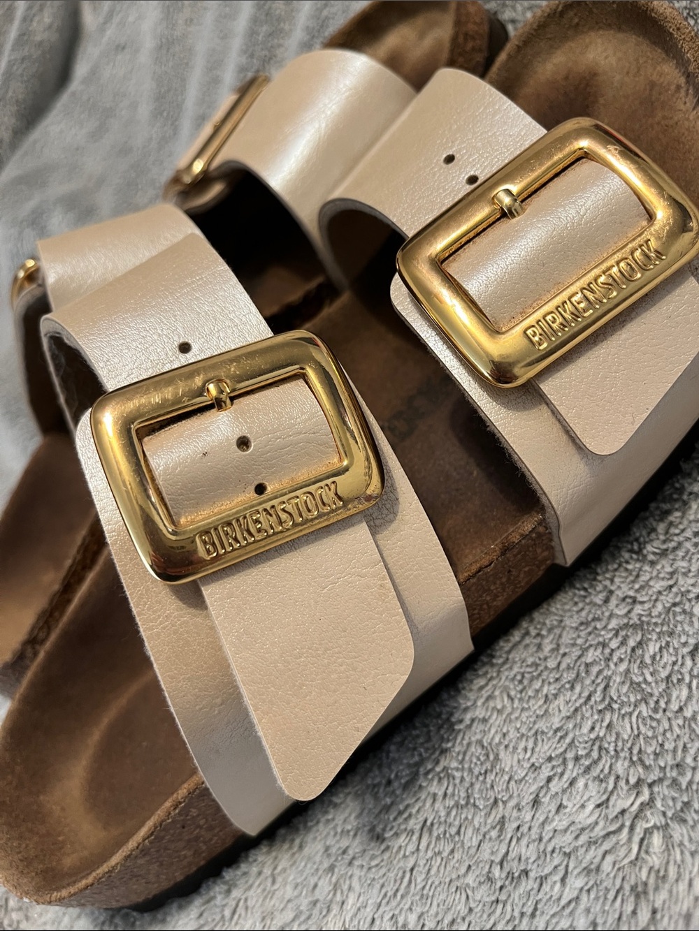 Birkenstock Women’s Arizona Sandal - Cream Straps with Gold Buckles